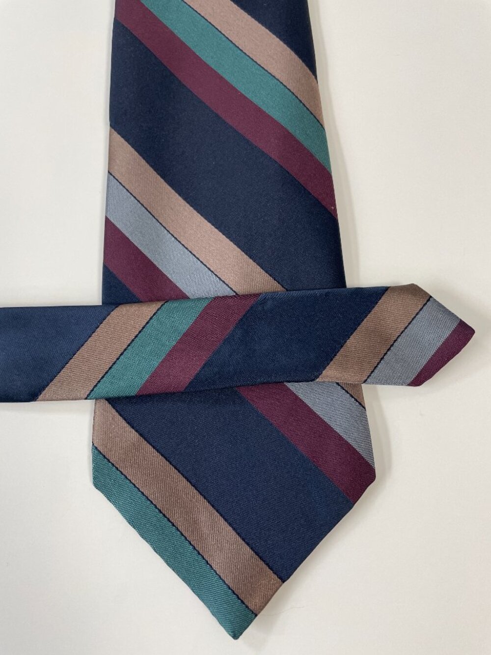 Oleg Cassini Silk Blend Tie Navy Blue Maroon Teal Diagonal Striped Designer